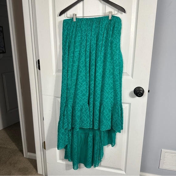 Free People green hi/low skirt, textured, flowy, elastic waist, size large - Picture 1 of 9